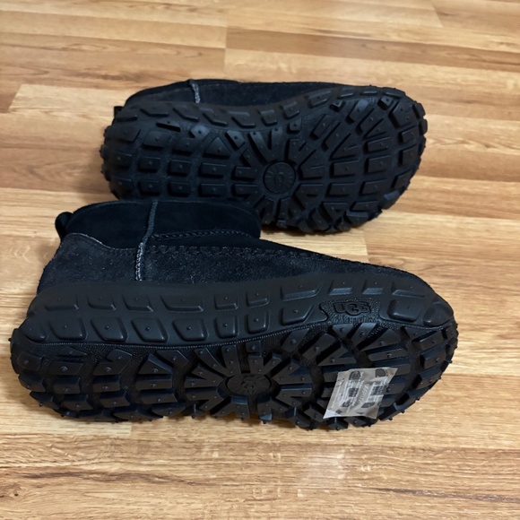 UGG Women’s Venture Daze Ultra Mini boots - Picture 12 of 12